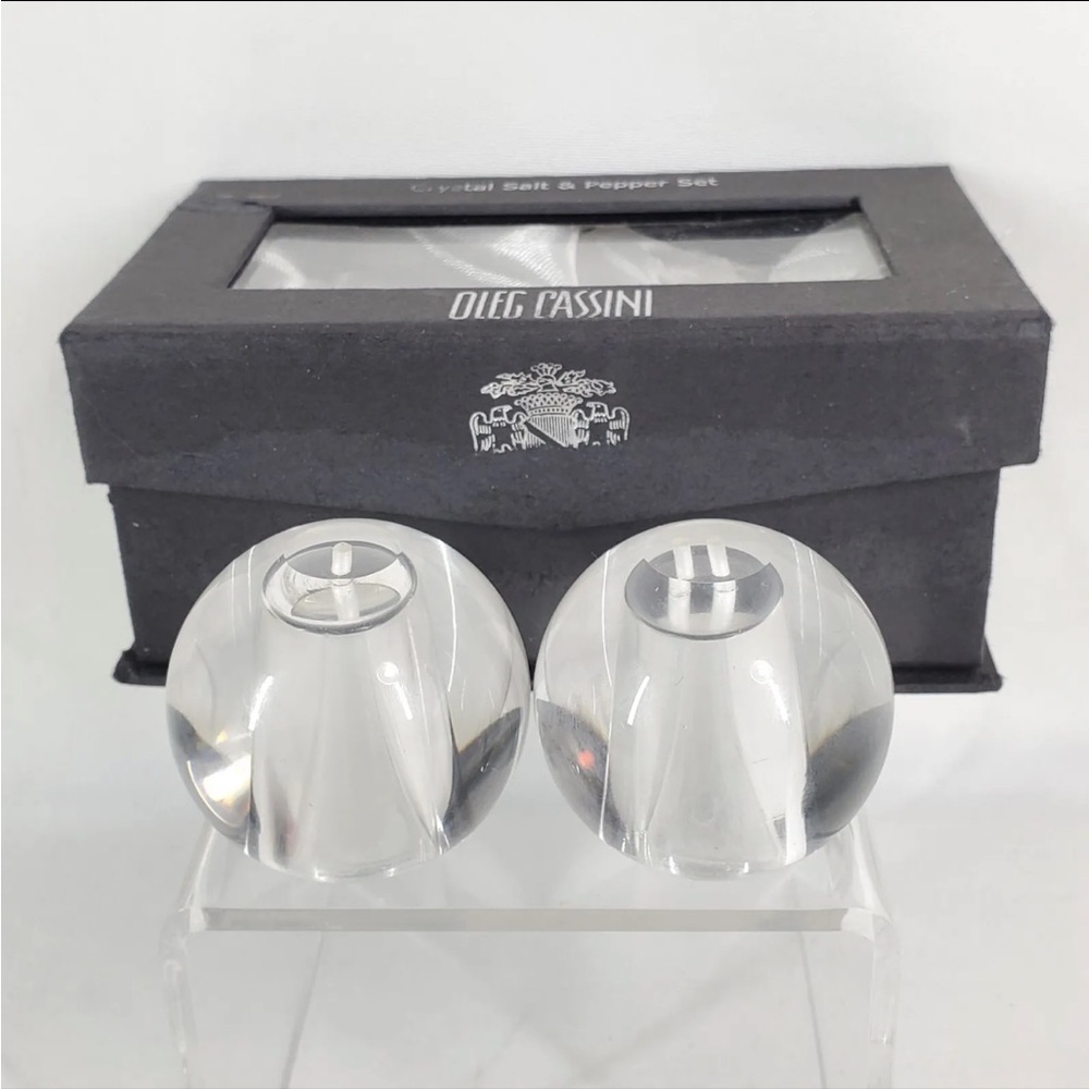 Oleg Casini crystal salt and pepper shakers
